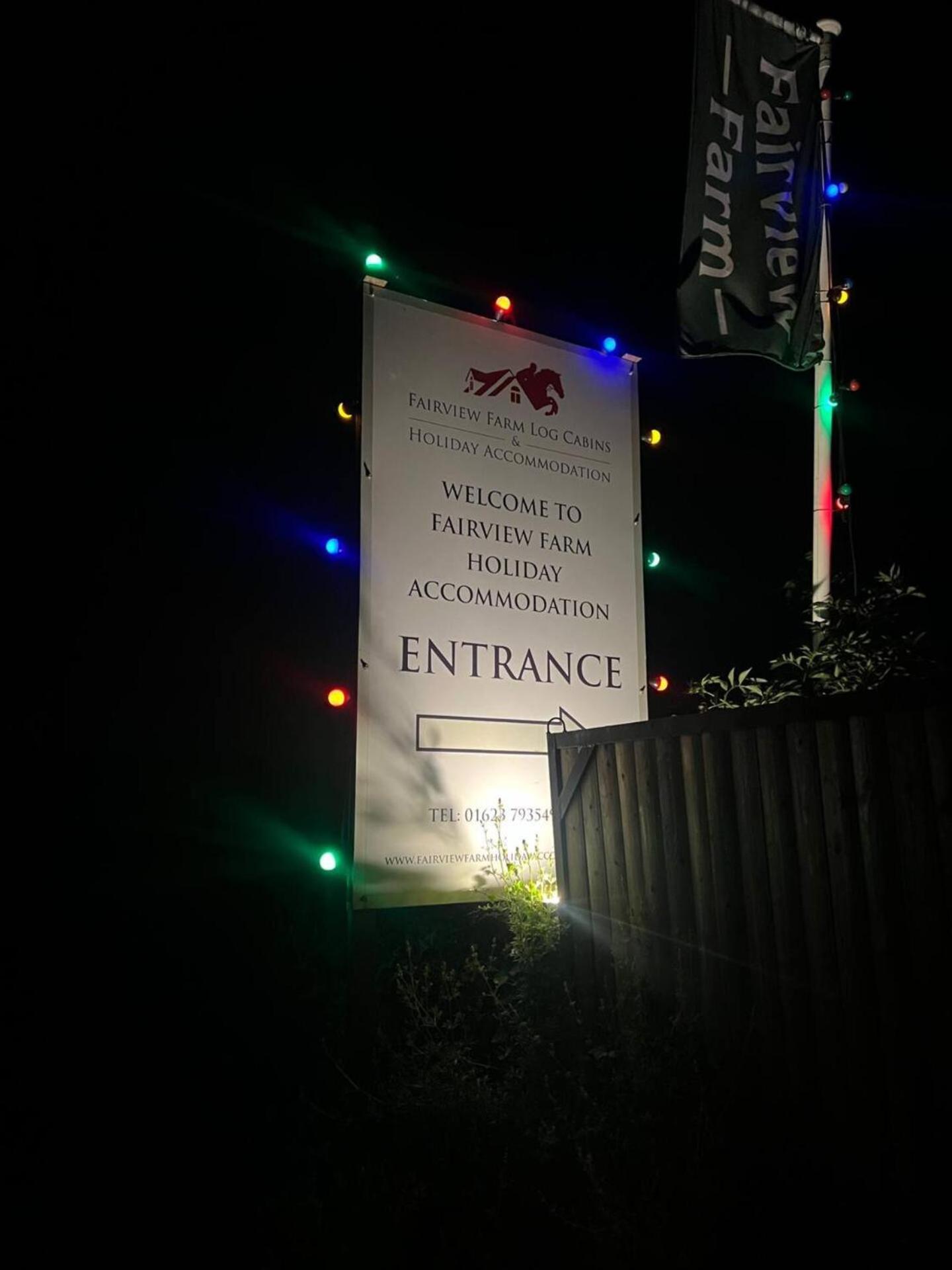 King Richard'S Luxury Lodge - Sleeps Up To 8 ,Dog Friendly ,Near Sherwood Forest At Fairview Farm In Nottingham Set In 88 Acres And Great For Groups,Family Gatherings,Corporate Events المظهر الخارجي الصورة