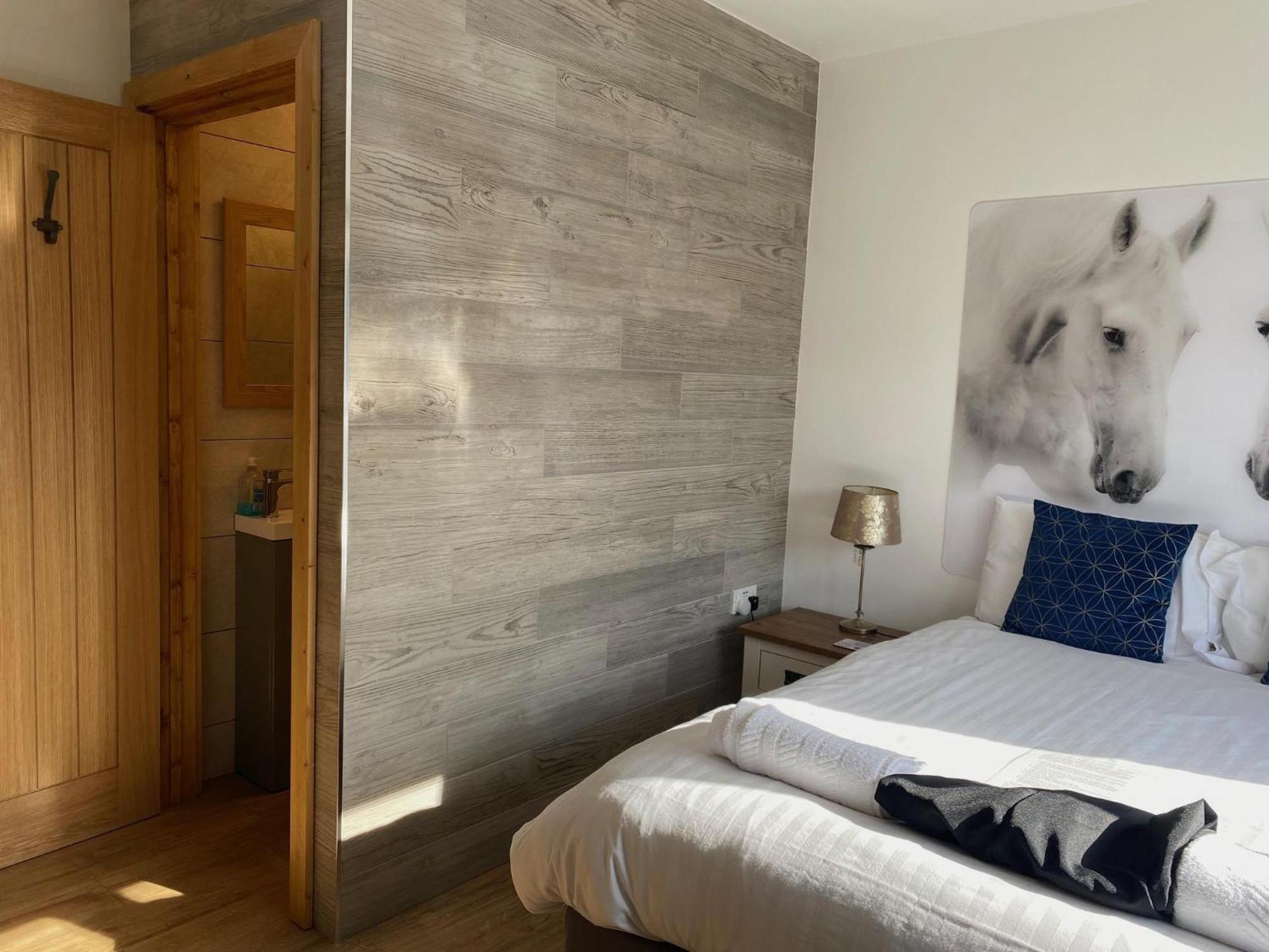 King Richard'S Luxury Lodge - Sleeps Up To 8 ,Dog Friendly ,Near Sherwood Forest At Fairview Farm In Nottingham Set In 88 Acres And Great For Groups,Family Gatherings,Corporate Events المظهر الخارجي الصورة